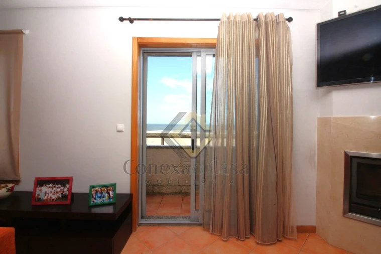 Moradia T3 para Venda em Espinho Foto 9