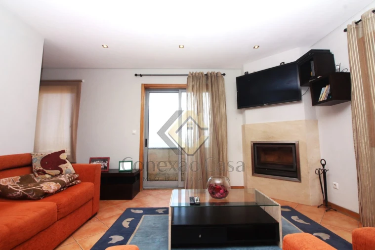 Moradia T3 para Venda em Espinho Foto 13