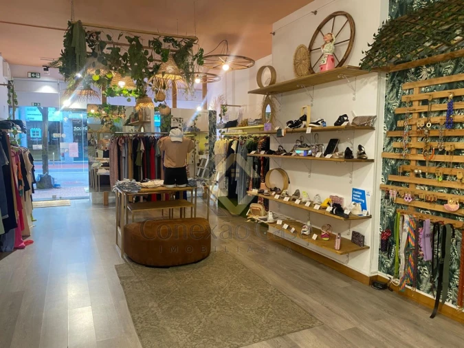 Loja para Venda em Espinho Foto 6