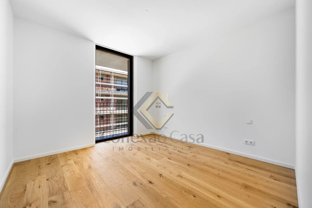 Apartamento T4 para Venda em Mafamude e Vilar do Paraíso Foto 23