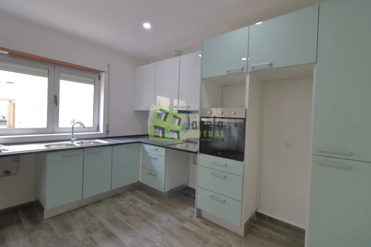 Apartamento T2 para Venda em Baixa da Banheira e Vale da Amoreira Foto 2