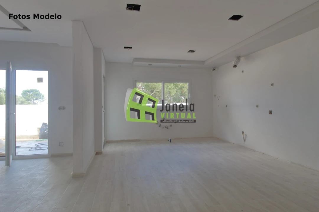 Moradia T3 para Venda em Azeitão (São Lourenço e São Simão) Foto 4