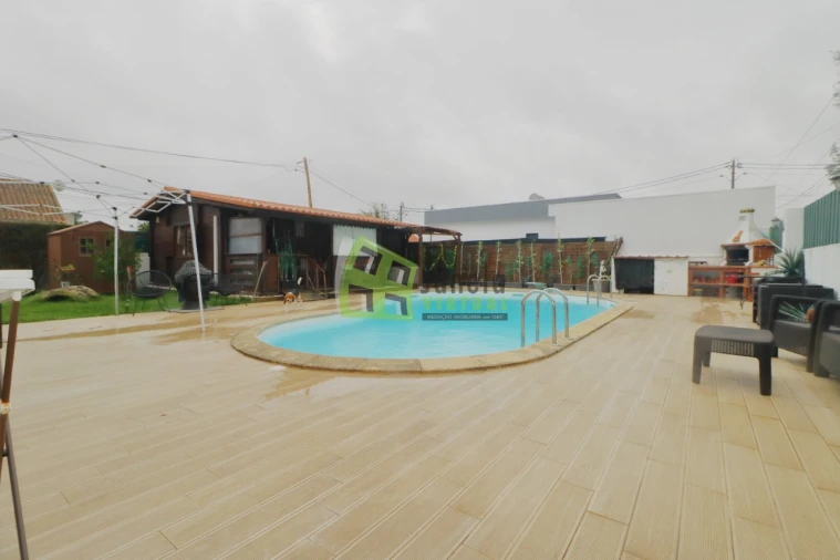 Moradia T3 para Venda em Azeitão (São Lourenço e São Simão) Foto 17