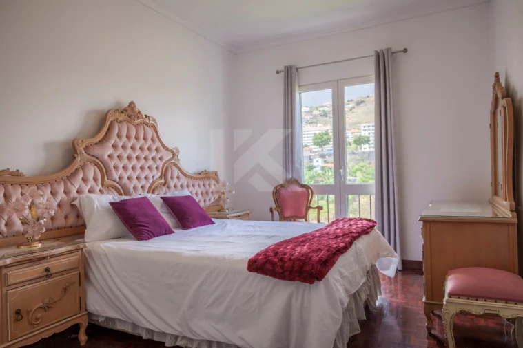 Apartamento T3 para Arrendamento em São Martinho Foto 13