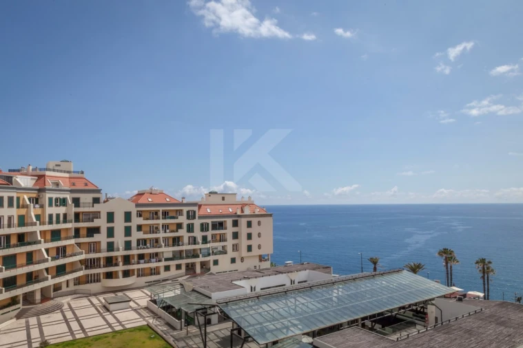 Apartamento T3 para Arrendamento em São Martinho Foto 23