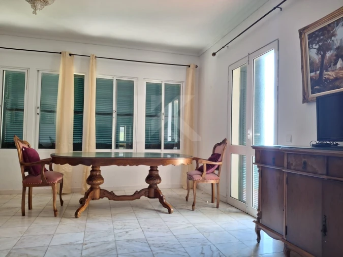 Apartamento T3 para Arrendamento em São Martinho Foto 6