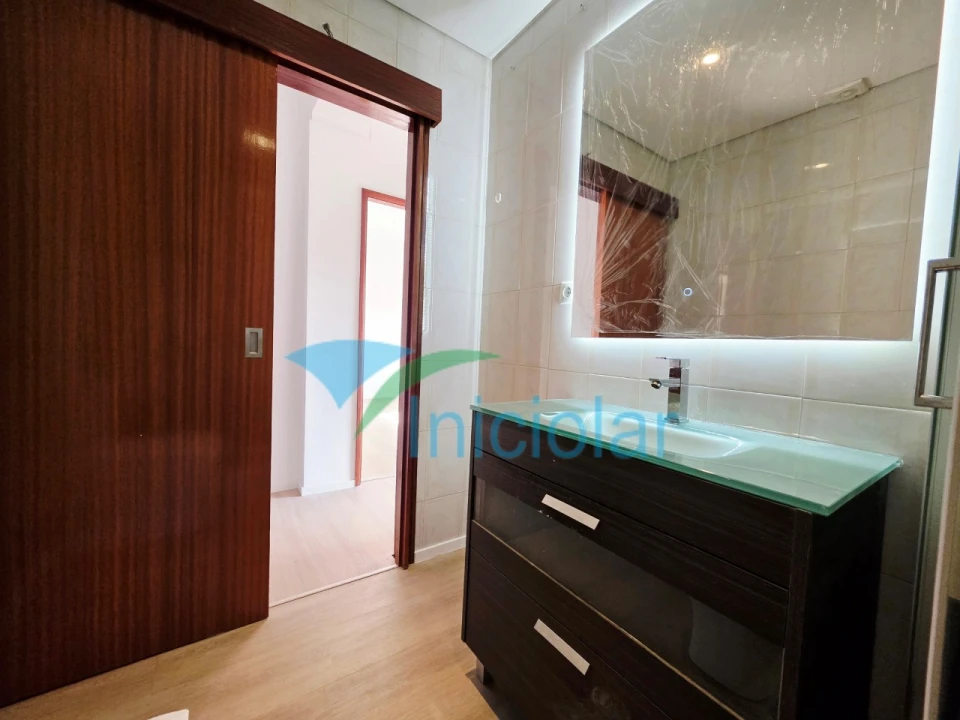 Apartamento T2 para Venda em Baguim do Monte (Rio Tinto) Foto 7