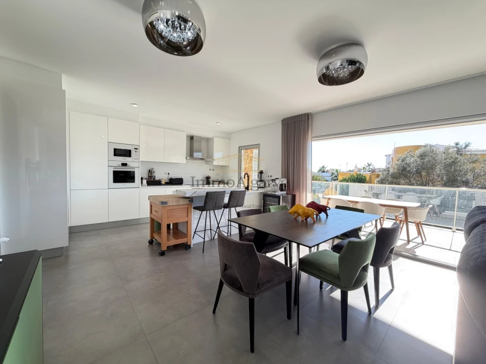 Apartamento T3 para Venda em Albufeira e Olhos de Água Foto 12