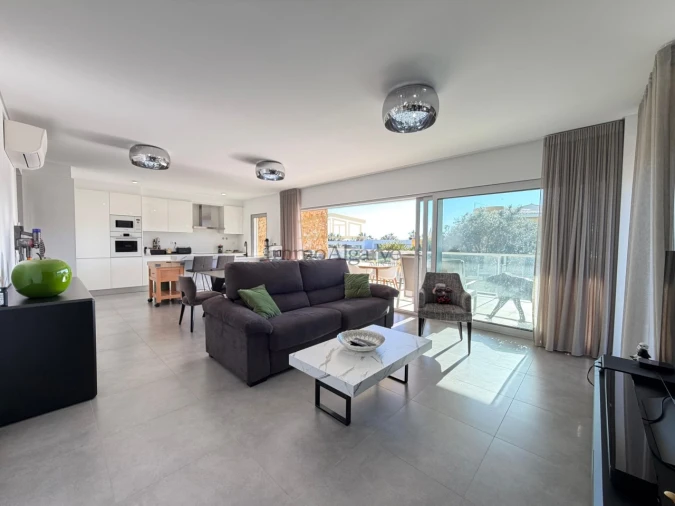 Apartamento T3 para Venda em Albufeira e Olhos de Água Foto 13