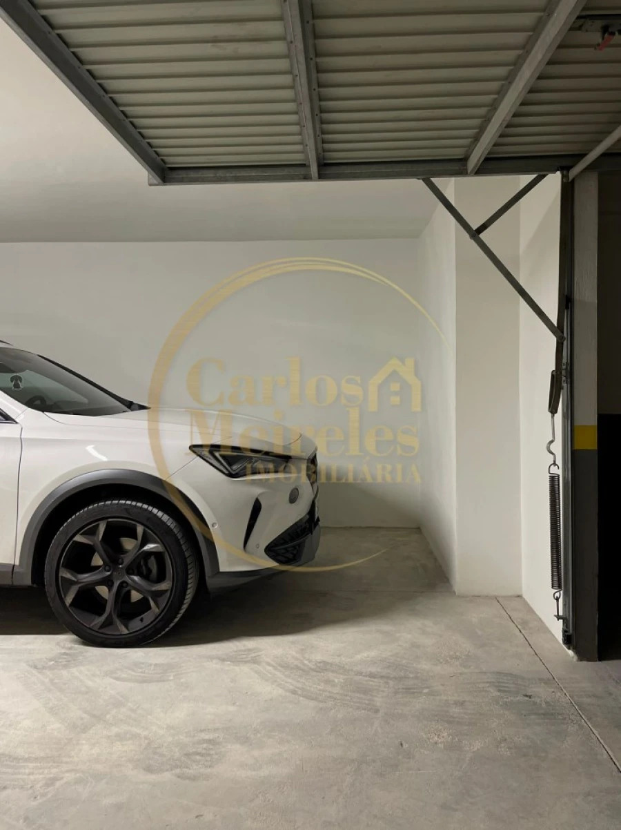 Garagem para Venda em Real, Dume e Semelhe Foto 8