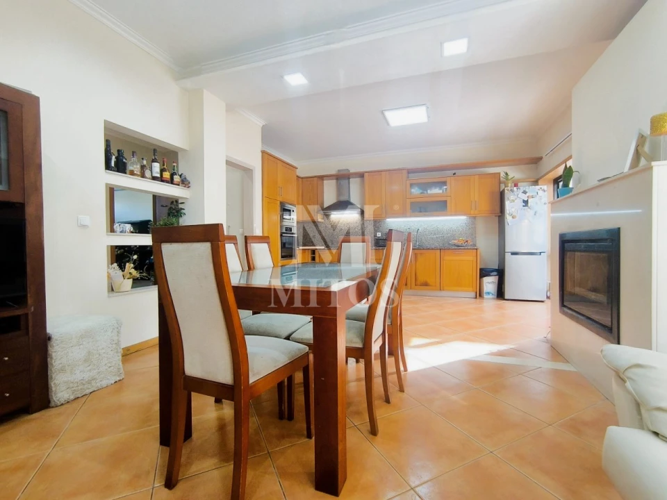 Moradia T3 para Venda em Barroselas e Carvoeiro Foto 7