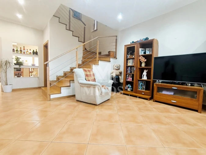 Moradia T3 para Venda em Barroselas e Carvoeiro Foto 1