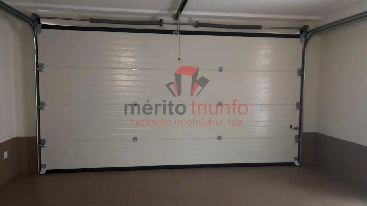 Moradia T3 para Venda em Carreira e Fonte Coberta Foto 18