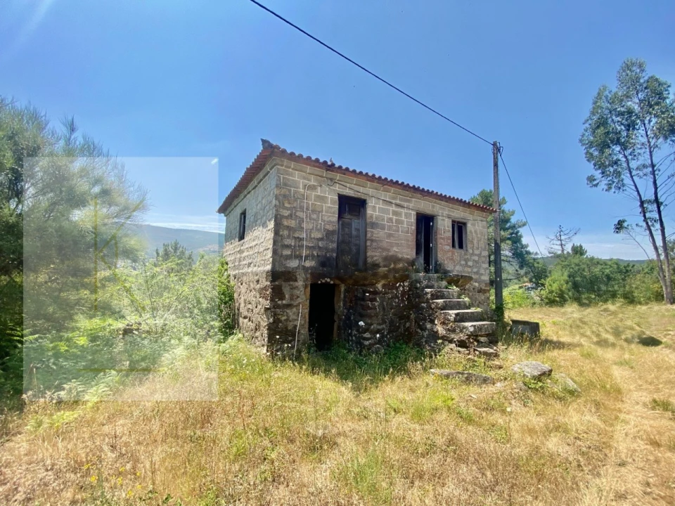 Moradia T2 para Venda em Cabração e Moreira do Lima Foto 6