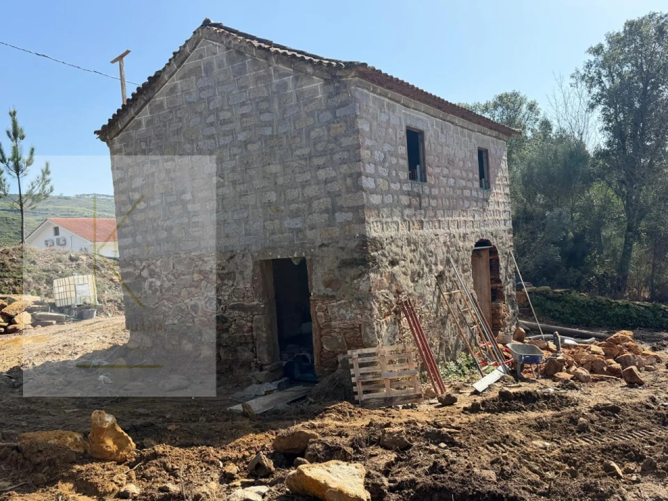 Moradia T2 para Venda em Cabração e Moreira do Lima Foto 4