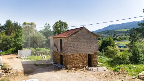Moradia T3 para Venda em Cabração e Moreira do Lima