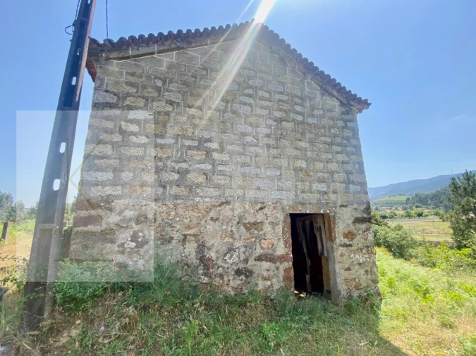 Moradia T2 para Venda em Cabração e Moreira do Lima Foto 5