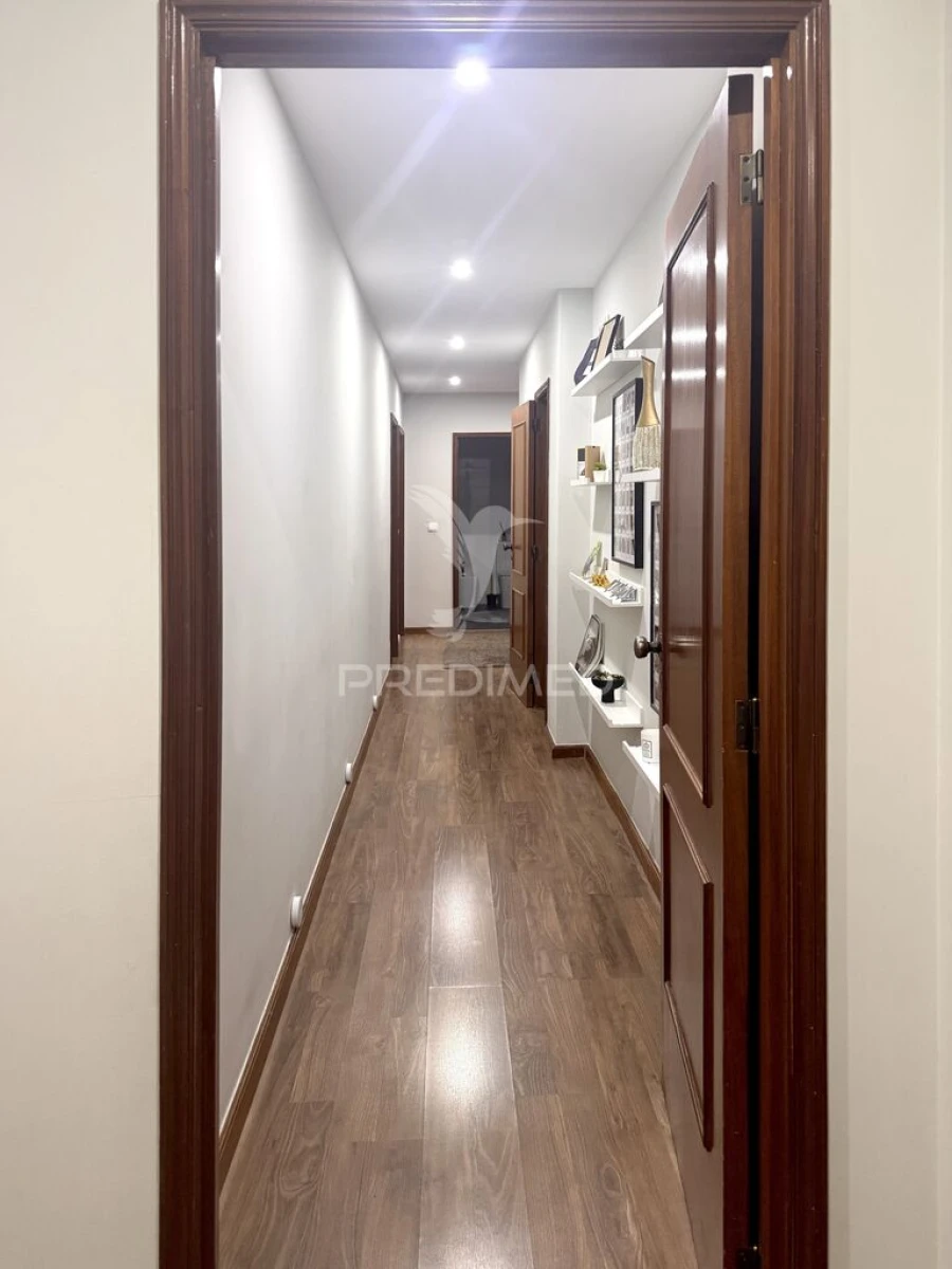 Apartamento T3 para Venda em Rio Tinto Foto 3