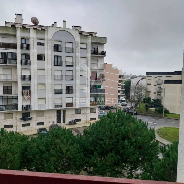 Apartamento T3 para Venda em Rio de Mouro Foto 12