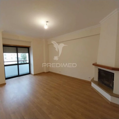 Apartamento T3 para Venda em Rio de Mouro Foto 6