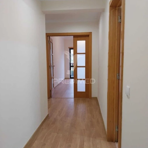 Apartamento T3 para Venda em Rio de Mouro Foto 5