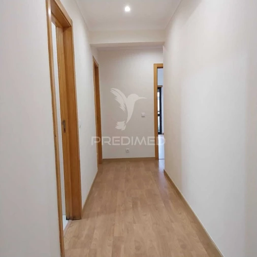 Apartamento T3 para Venda em Rio de Mouro Foto 13