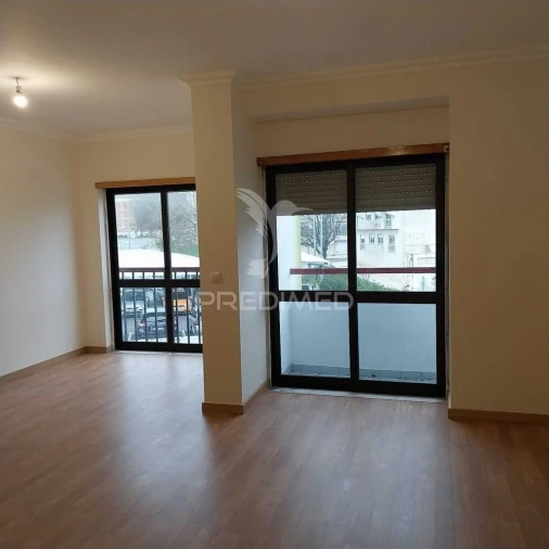 Apartamento T3 para Venda em Rio de Mouro Foto 10