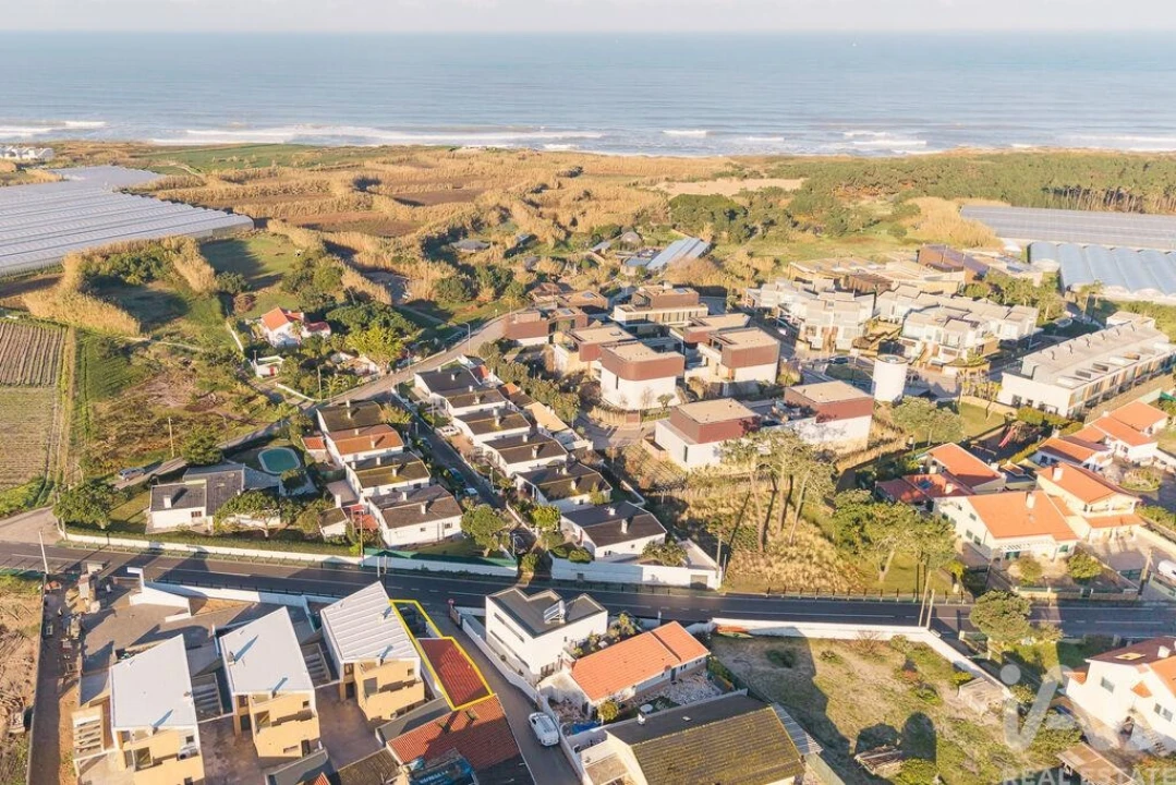 Moradia T2 para Venda em A dos Cunhados e Maceira Foto 3