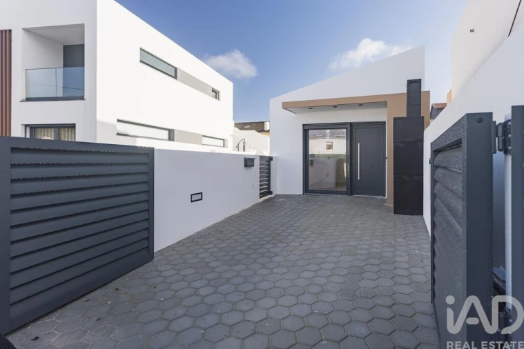 Moradia T2 para Venda em A dos Cunhados e Maceira Foto 24