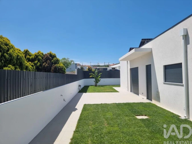 Moradia T3 para Venda em Sesimbra (Castelo) Foto 13