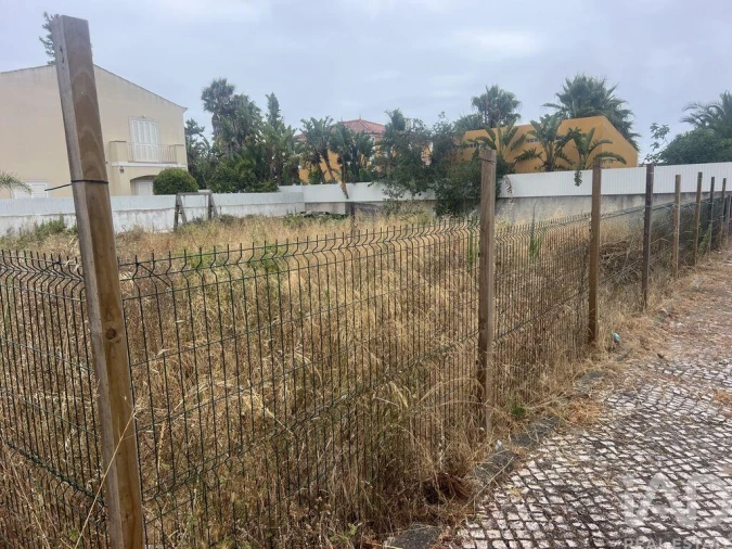 Moradia T3 para Venda em Sesimbra (Castelo) Foto 5