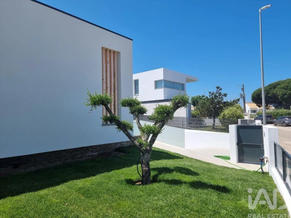 Moradia T3 para Venda em Sesimbra (Castelo) Foto 14