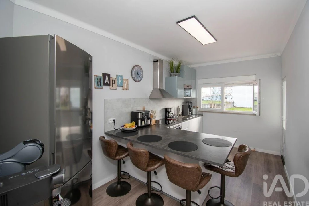 Apartamento T3 para Venda em Marinha Grande Foto 1