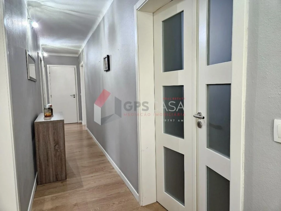 Moradia T3 para Venda em Cabo da Praia Foto 4