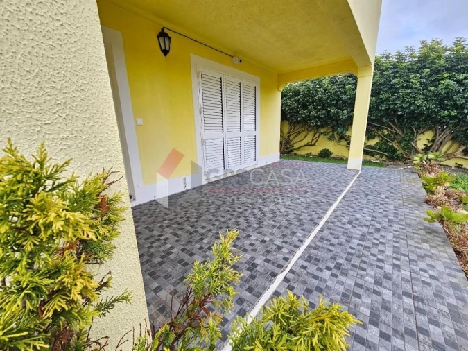 Moradia T3 para Venda em Cabo da Praia Foto 3