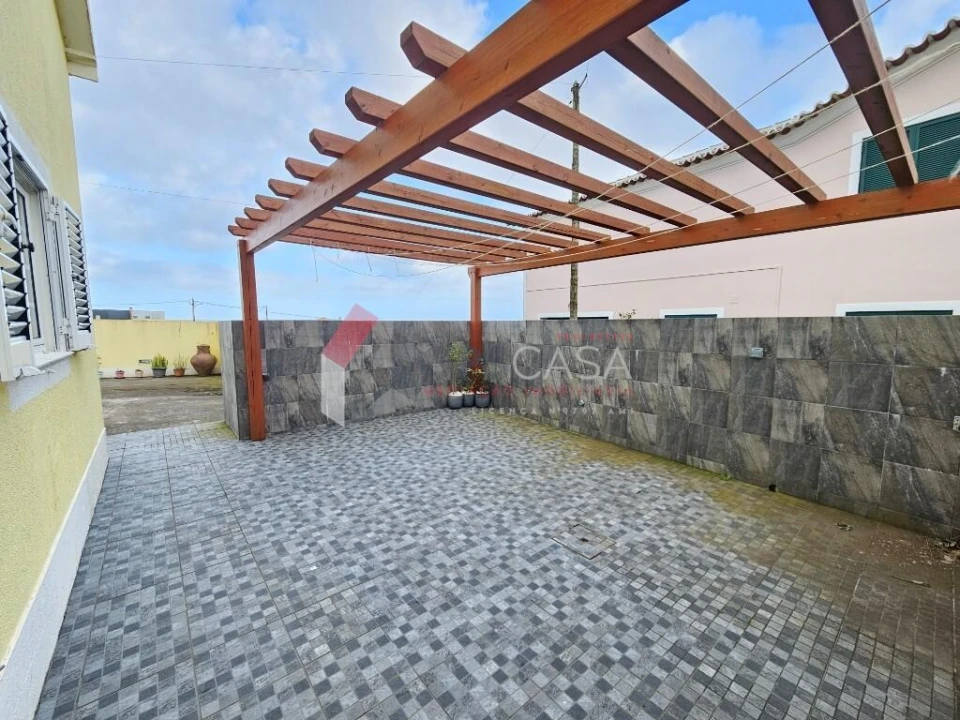 Moradia T3 para Venda em Cabo da Praia Foto 25