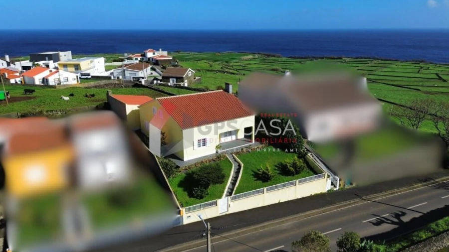 Moradia T3 para Venda em Cabo da Praia