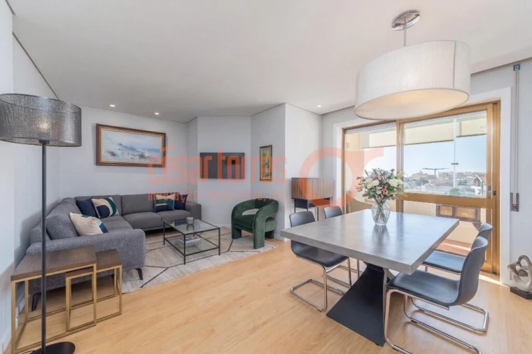 Apartamento T3 para Venda em Gulpilhares e Valadares Foto 1