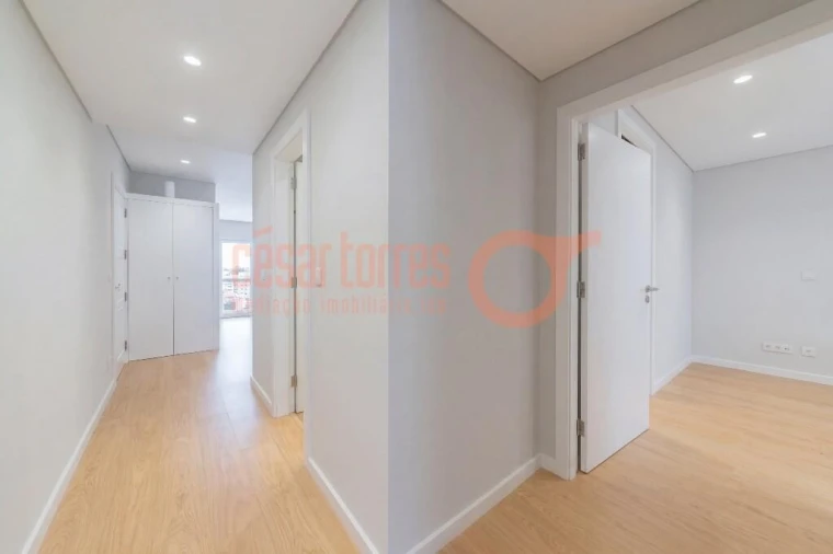 Apartamento T3 para Venda em Gulpilhares e Valadares Foto 21