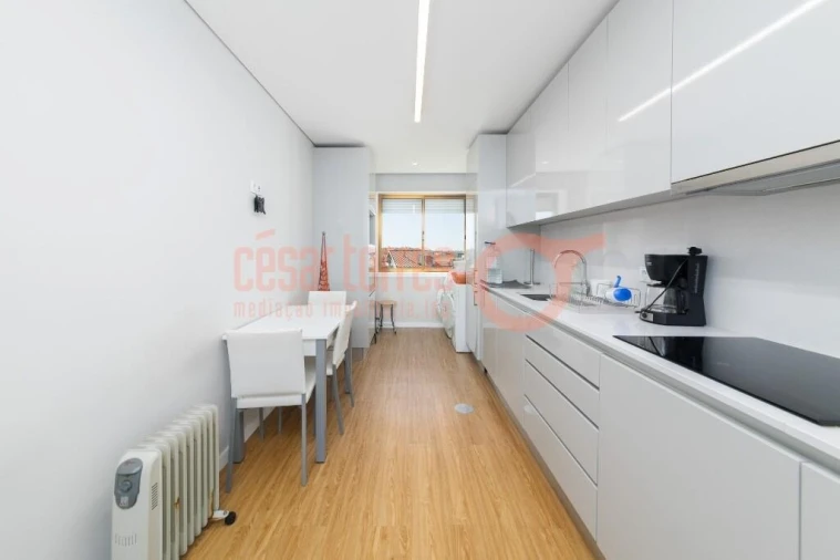 Apartamento T3 para Venda em Gulpilhares e Valadares Foto 8