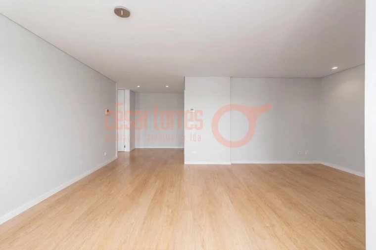 Apartamento T3 para Venda em Gulpilhares e Valadares Foto 14