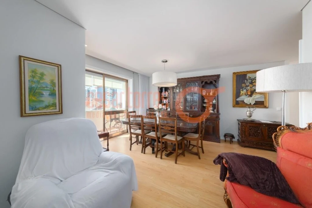 Apartamento T3 para Venda em Gulpilhares e Valadares Foto 4