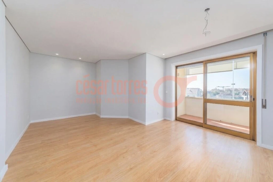 Apartamento T3 para Venda em Gulpilhares e Valadares Foto 12