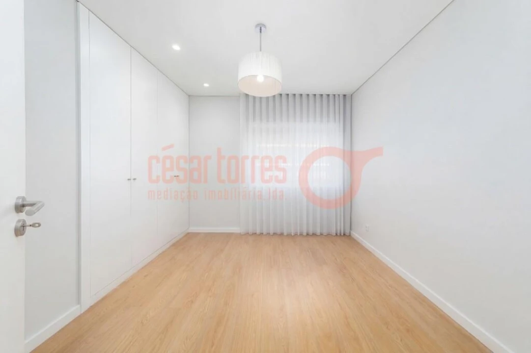 Apartamento T3 para Venda em Gulpilhares e Valadares Foto 19