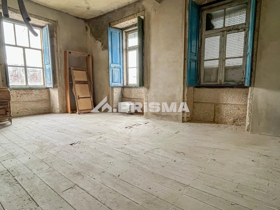 Moradia T5 para Venda em Louriçal do Campo Foto 1