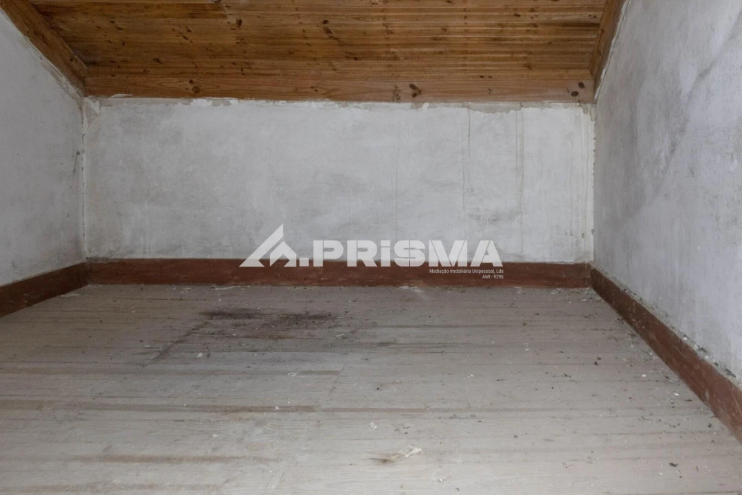 Moradia T5 para Venda em Louriçal do Campo Foto 15