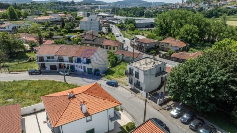 Moradia T3 para Venda em Fermentões
