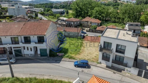 Moradia T3 para Venda em Fermentões
