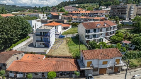 Moradia T3 para Venda em Fermentões
