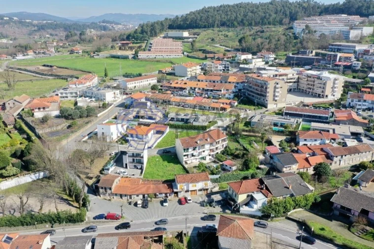 Moradia T3 para Venda em Fermentões Foto 10